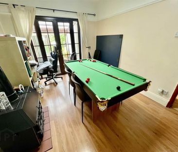 4 Cregagh Park East, Cregagh, Belfast, BT6 9LG - Photo 2