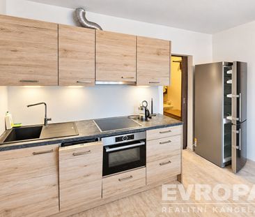 Pronájem bytu 2+1 58 m² - Photo 1