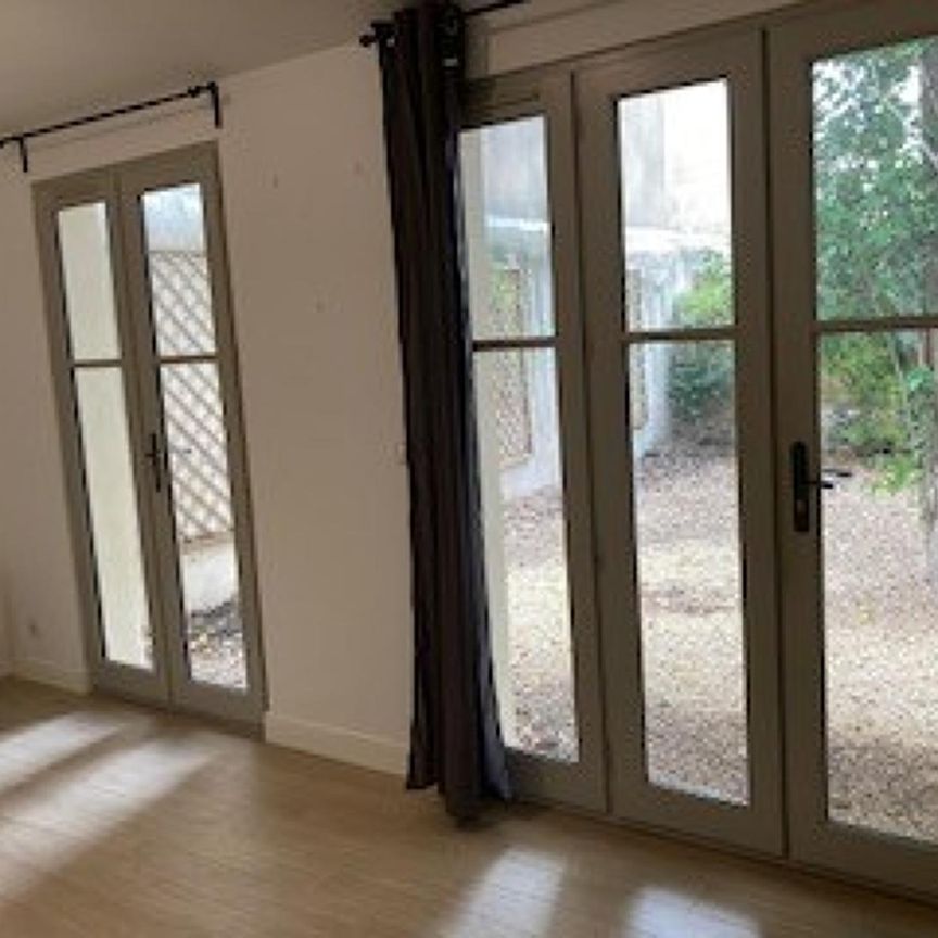 location Appartement F3 DE 59.21m² À AVIGNON - Photo 1