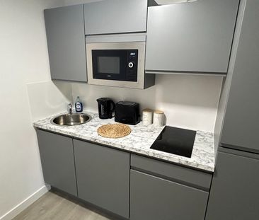 Studio Flat, Humphrey Road, M16 - Photo 1