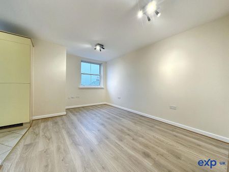 2 bedroom apartment to rent - Photo 2