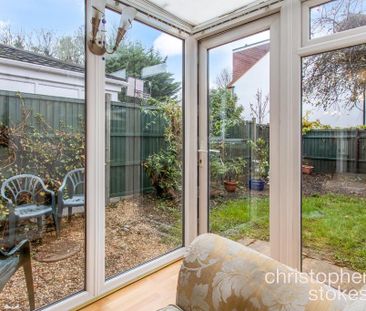 3 bedroom end of terrace house to rent - Photo 3