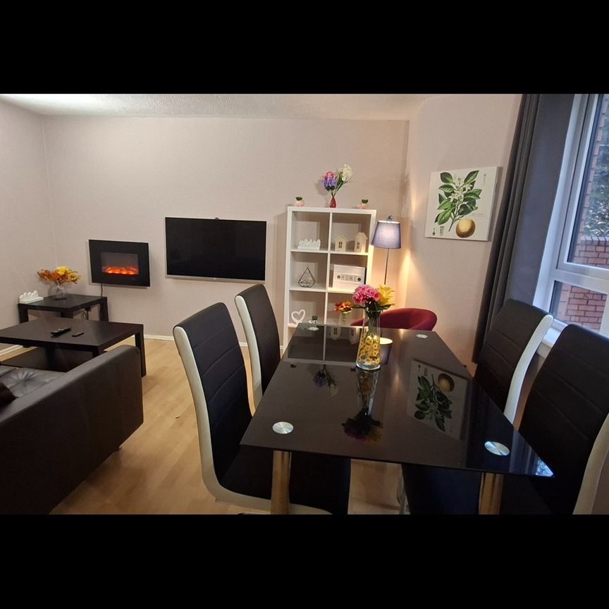 1 Bed Flat, New City Road, G4 - Photo 1