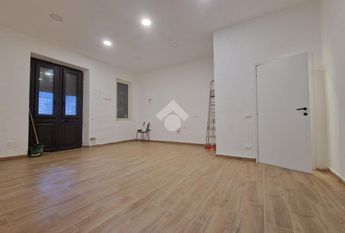 Casa indipendente in affitto