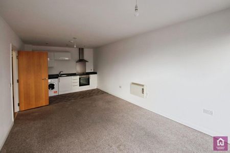 2 bedroom flat to rent - Photo 2