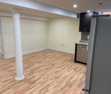 For Lease - 4812 Lighthouse Court Unit# Basement, Mississauga, Ontario - Photo 6