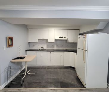 For Lease - 5794 Gant Crescent Unit# Basement, Mississauga, Ontario - Photo 2