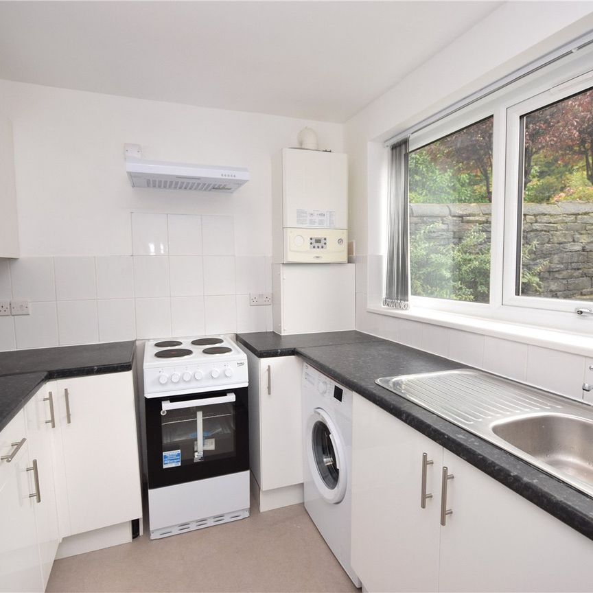 25B, Gledhow Wood Road, Leeds, West Yorkshire, LS8 4BZ - Photo 1