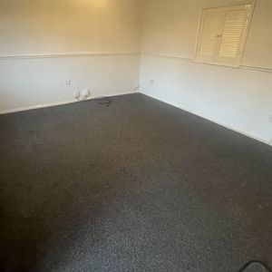 Keats Avenue, Scunthorpe - Photo 2