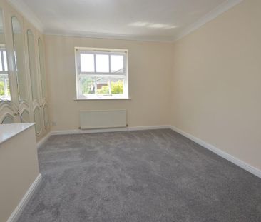 2 bedroom semi-detached house to rent - Photo 2