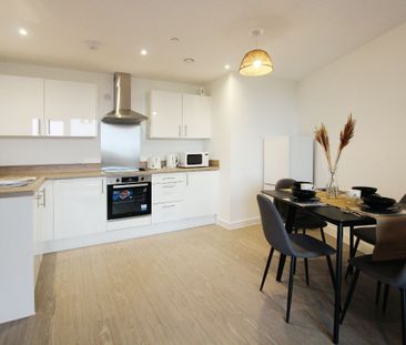 Landmark, 30 Oldfield Road, M5 - Photo 1