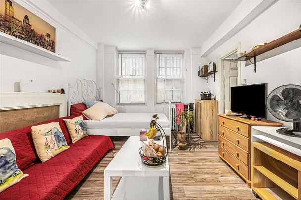 Studio to rent - Photo 1