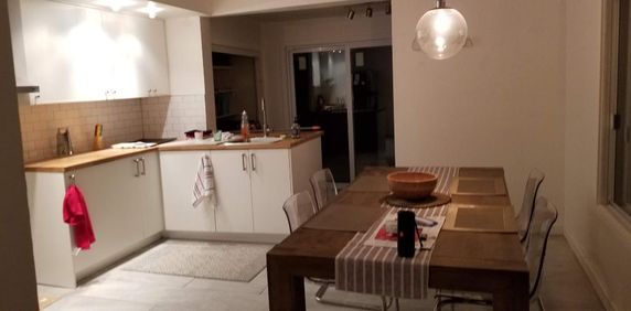 Bas de duplex à louer – 3 CAC, cour clôturée, animaux acceptés! - Photo 2