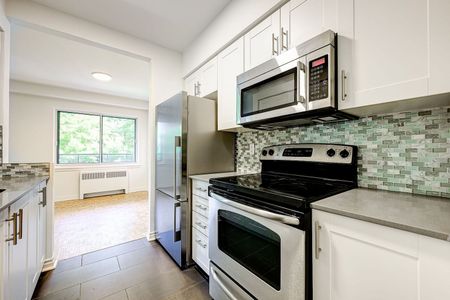 4555 Bonavista Avenue - Photo 4