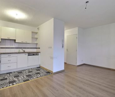 Location Appartement 2 pièces 43m² CLERMONT FERRAND 63000 - Photo 2