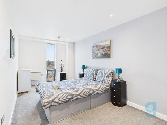 2 bedroom flat to rent - Photo 1