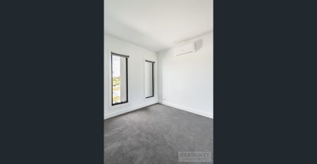 Modern Family Living in the Heart of Donnybrook! - Photo 5