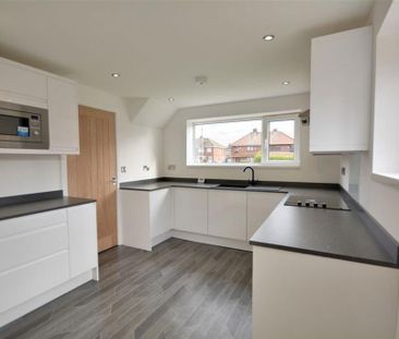 3 bedroom semi-detached house to rent - Photo 5