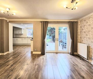 3 bedroom detached house to rent - Photo 4