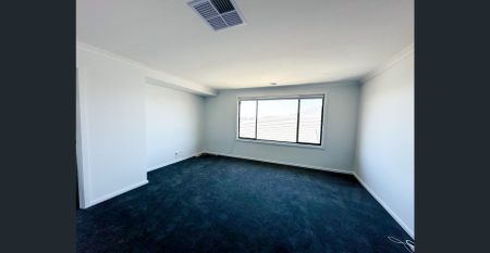 2 Master - Fully Upgraded Double Storey Home! - Photo 5