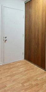 4 1/2 GRAND, lumineux, rénové (LORETTEVILLE) - Photo 3
