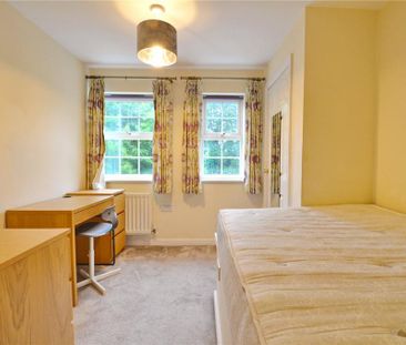 6 bedroom semi-detached house to rent - Photo 2