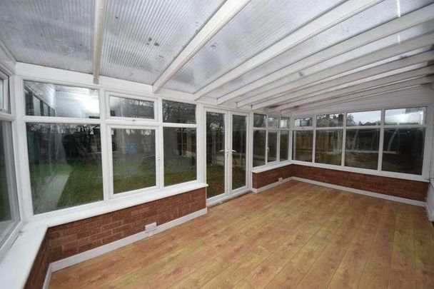 Webster Drive, Kirkby, L32 - Photo 1