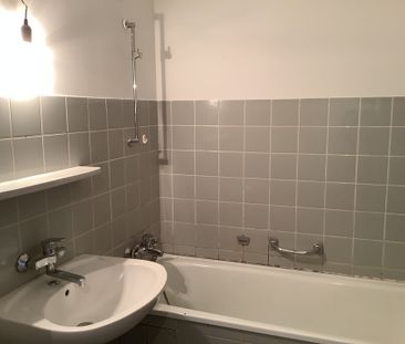 Stop: 3- Zimmerwohnung direkt am Sahlkampmarkt - Foto 1