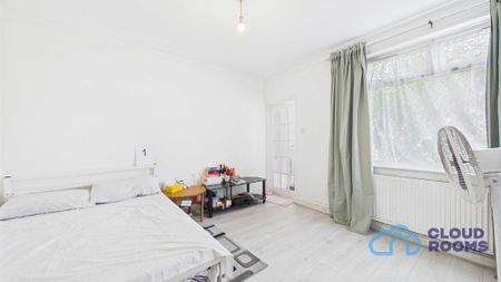 RM1 Regal Court | Enfield | London | N18 2XU - Photo 4