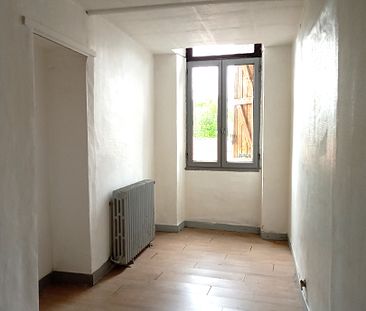 Location appartement 4 pièces, 80.00m², Villeneuve-de-Marsan - Photo 5