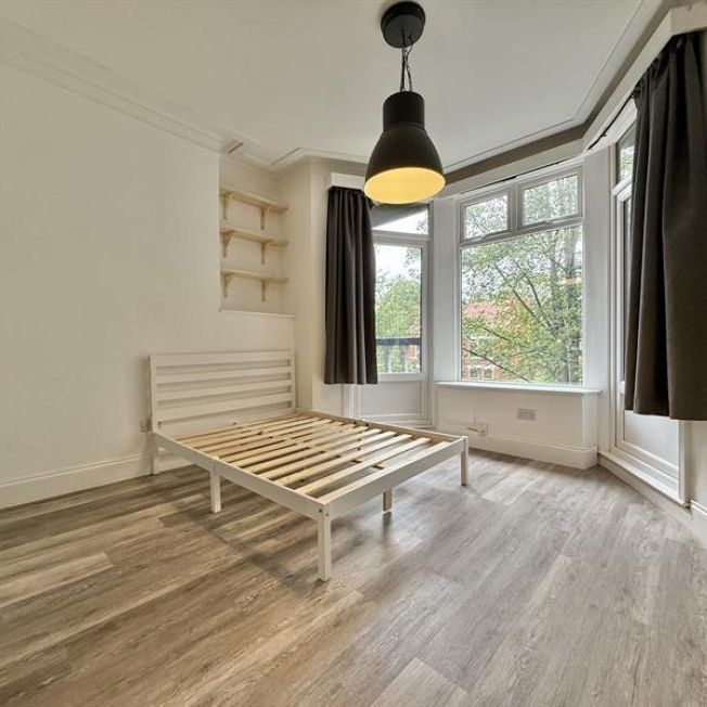 Apartment Available Arranging tenancy - Photo 1