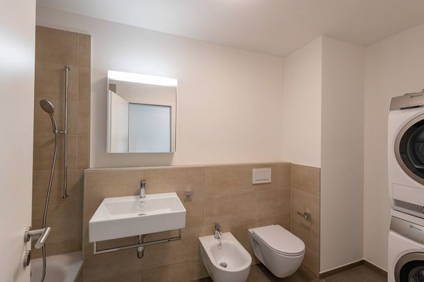 "Per coloro che amano il moderno!" - Photo 1