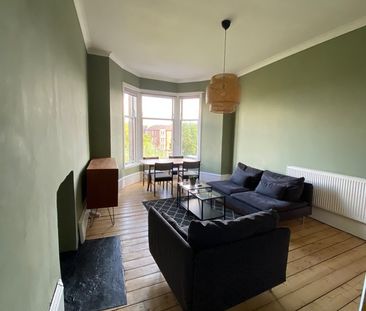 2 Bed Flat, Holmhead Crescent, G44 - Photo 2