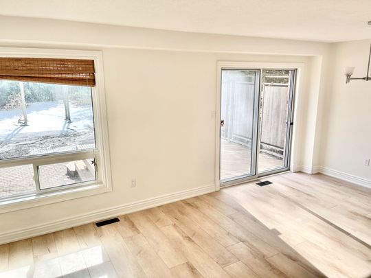 For Lease - 69 D'ambrosio Drive, Barrie, Ontario - Photo 1