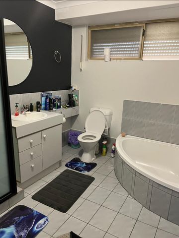 South Lake - Photo 2