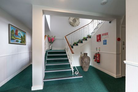13 LANSDOWNE COURT, SHELBOURNE ROAD, DUBLIN 4, D04 Y563 - Photo 4