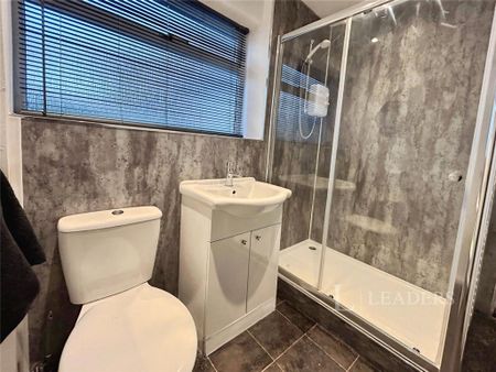 4 bedroom bungalow to rent - Photo 4