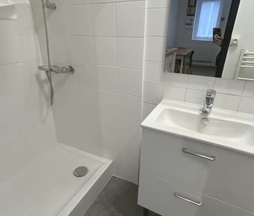 Location Appartement 1 pièce 31m² LE CREUSOT 71200 - Photo 6