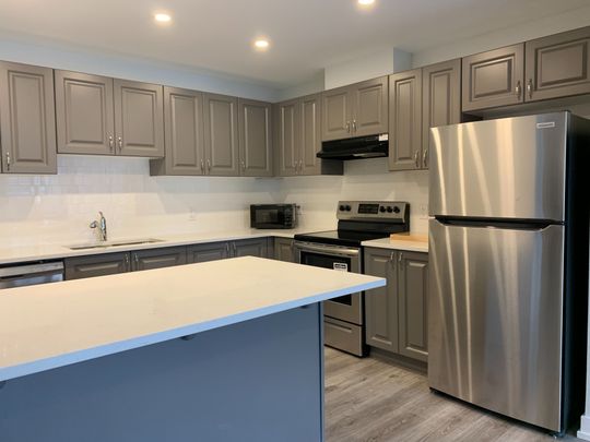 For Lease - 296 Anyolite Private, Barrhaven, Ontario - Photo 1