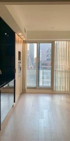 For Rent: Luxury 1-bedroom in the heart of Financial District - Photo 1