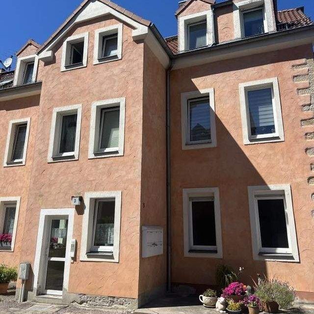 Ruhige Hanglage! Gemütliche Wohnung im Gartengeschoss! - Foto 1