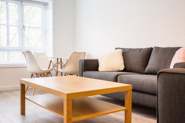 2 bedroom apartment to rent - Photo 1