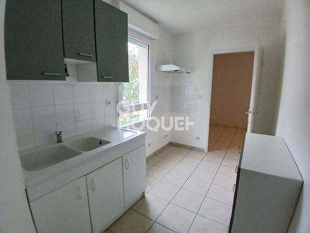 LOCATION d'un appartement de 3 pièces (63 m²) à SOISSONS - Photo 2