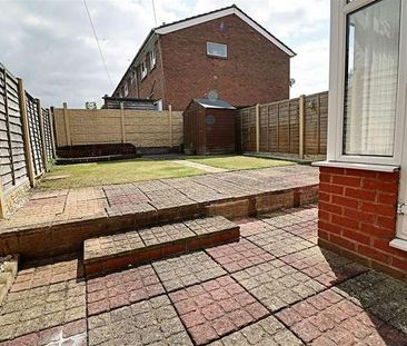 Matlock Road, Lower Farm, Bloxwich, WS3 - Photo 2