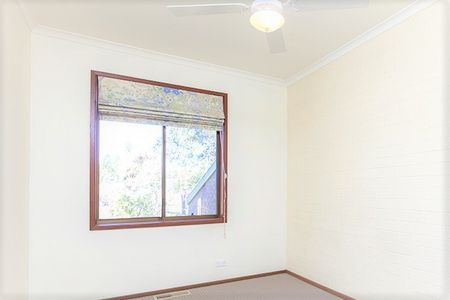 22/3 Lane Pool Close, Yarralumla ACT 2600 - Townhouse For Rent | Domain - Photo 2