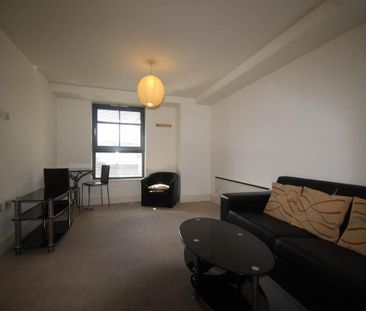 1 bedroom flat to rent - Photo 2