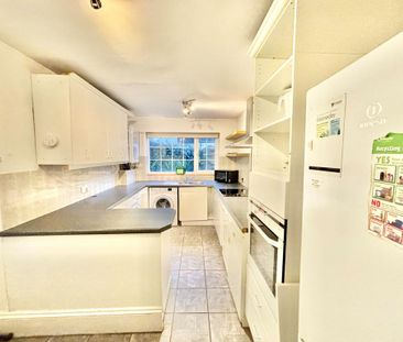4 bedroom house to rent - Photo 3