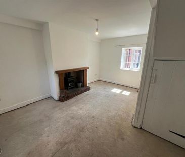 2 bedroom cottage to rent - Photo 1