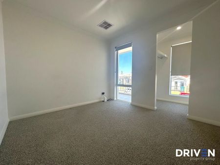 Near-New 4x2 Double-Storey Home in Prime Currambine Location - Photo 4