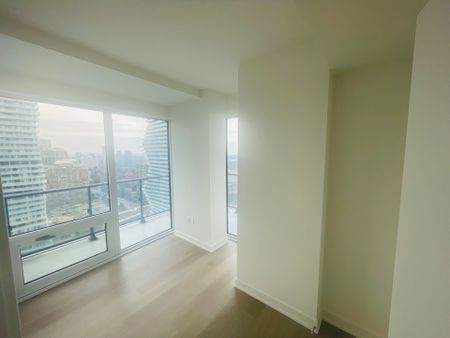 For Lease - 448 Burnhamthorpe Road Unit# 2608, Mississauga, Ontario - Photo 2